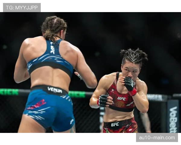 张伟丽赴美进行最后备战 适应蝇量级体重成关键一环